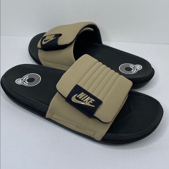 Nike Slides - Picture 3 of 7